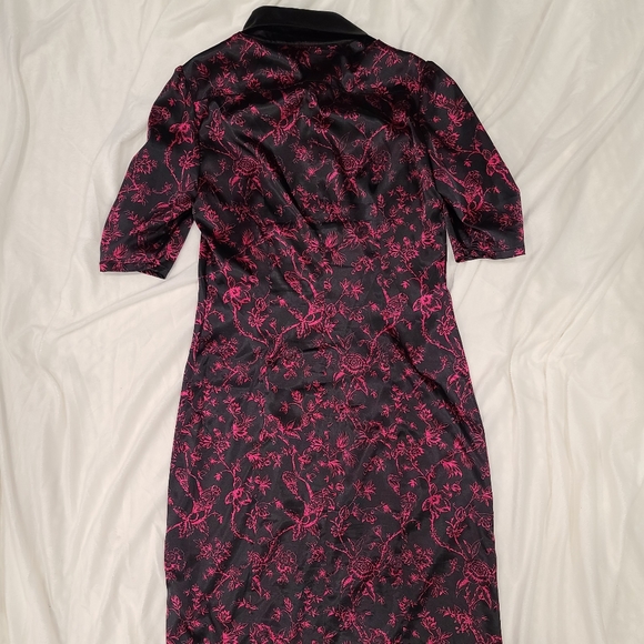 Le Château short sleeved button up full length satin dress - Picture 2 of 8